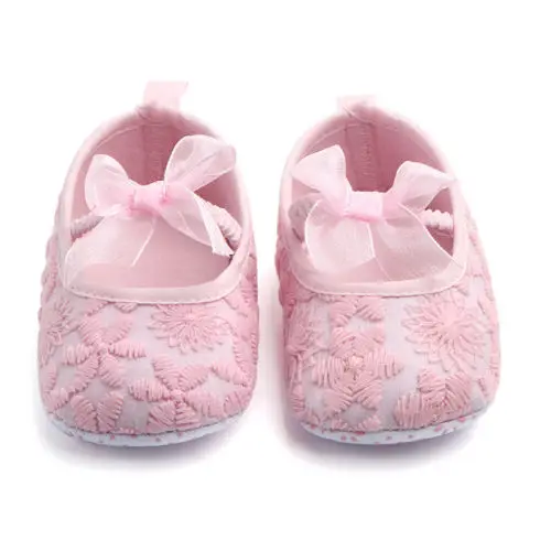 Детская одежда для малышей для девочек мягкая подошва Обувь для младенцев с цветочным рисунком и бантом Симпатичные тапки Повседневная детская обувь новорожденных для маленьких девочек s 0-11 месяцев