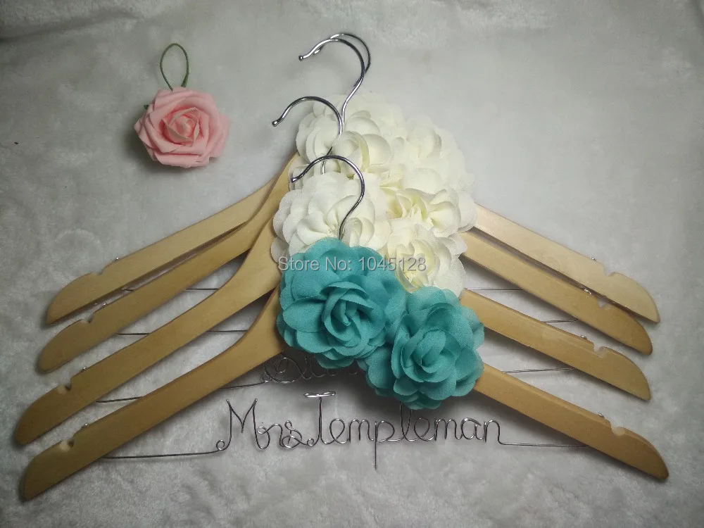 

Free shipping 4 Personalized Wedding Hanger, bridesmaid gifts, name hanger, brides hanger,flower hanger ,Home Decoration