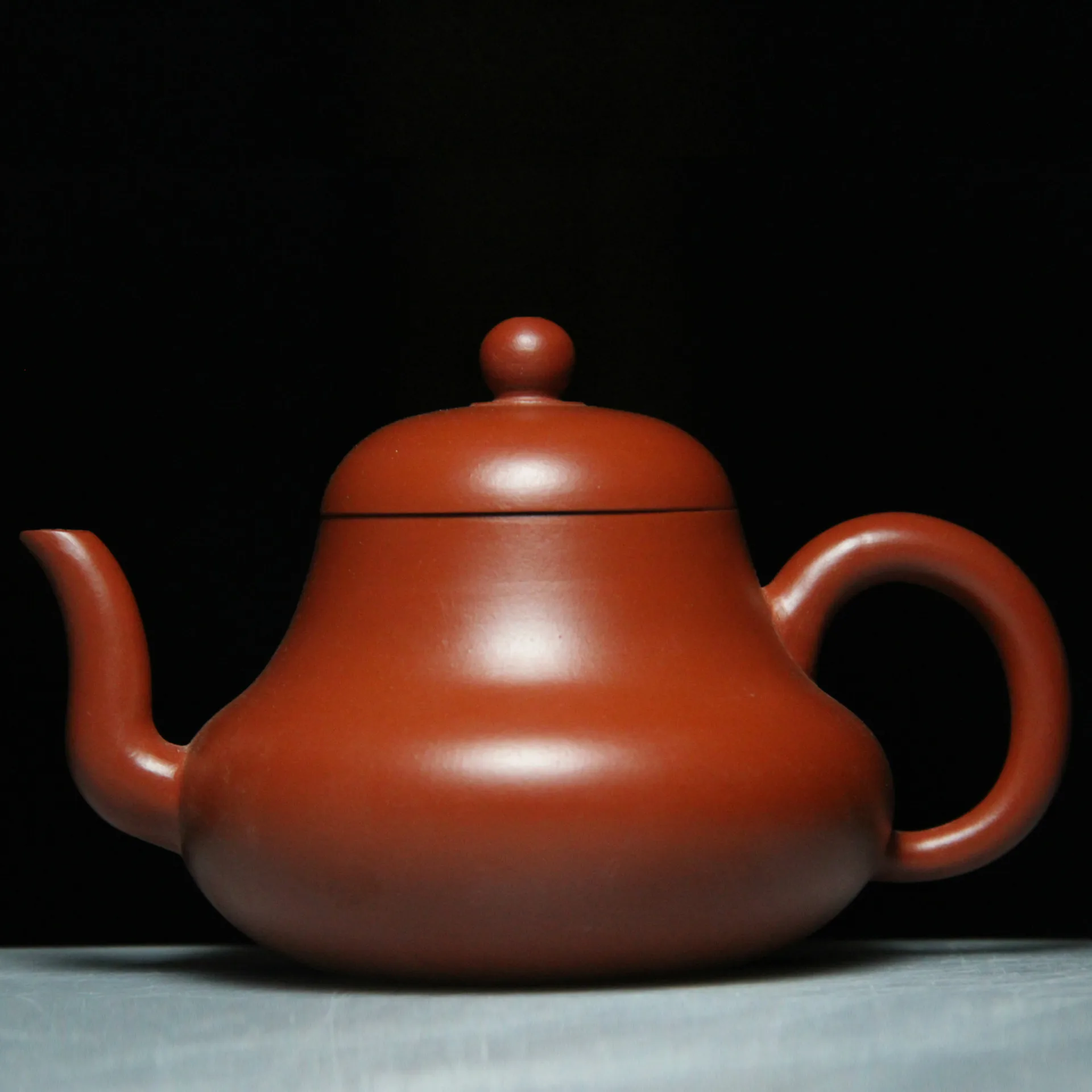 authentic Yixing teapot famous handmade teapot gold ore Zhu mud abalone
