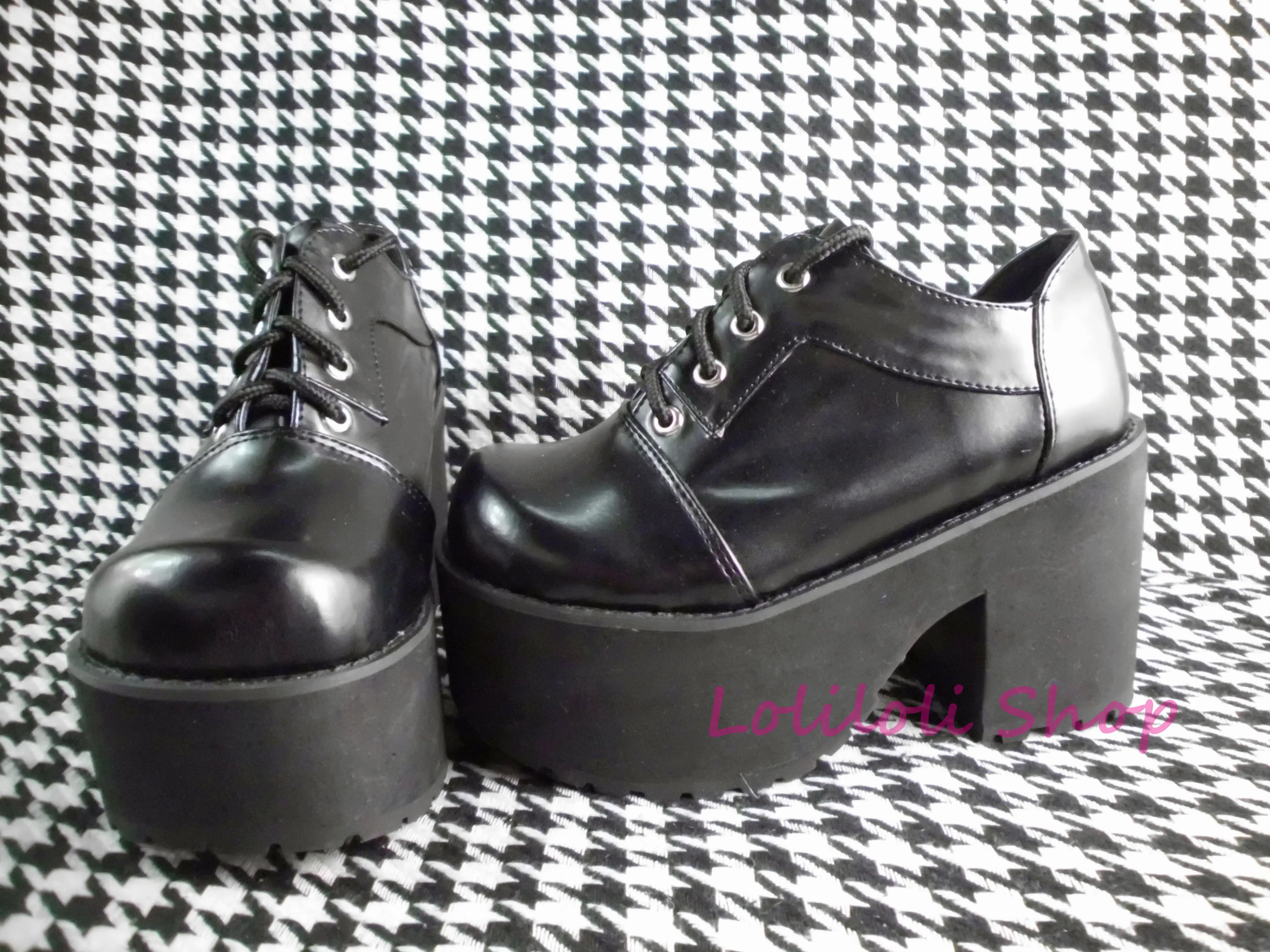 Princess sweet gothic lolita shoes Loliloliyoyo antaina Japanese design shoes custom black bright skin thick heel shoes 1423s-1 Princess sweet gothic lolita shoes Loliloliyoyo antaina Japanese design shoes custom black bright skin thick heel shoes 1423s-1