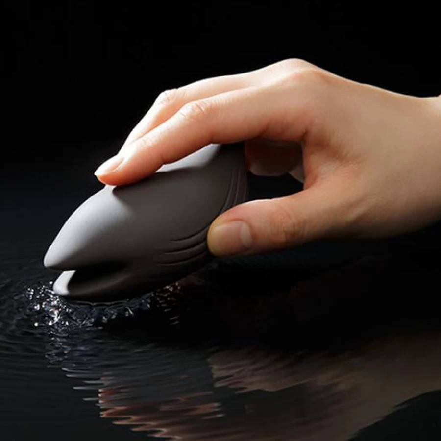 Вибратор для клитора TENGA Iroha с зарядкой от USB мягкий силиконовый Стимулятор