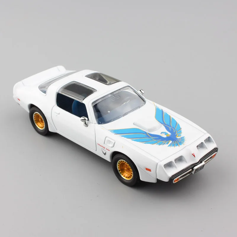 1:43 mini 1979 Pontiac Жар-птица Транс АМ Классическая старая мышечная шкала автомобиль авто металлические и литые игрушечные модели Золотой подарок для мальчиков