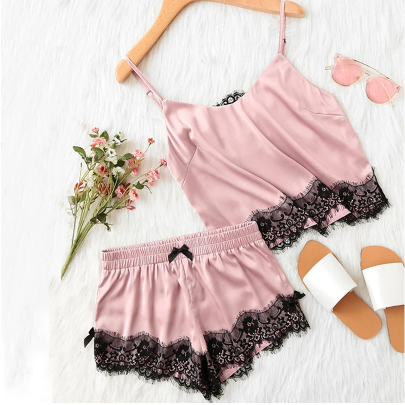 

Pink Spaghetti Strap Lace Applique Satin Top and Shorts Silk Pajama Set Womens Sleepwear Pajama Set Summer Nightwear Pyjama Set