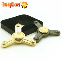 1 шт. треугольный фиджет Спиннер Игрушка антистресс Металл ручной Спиннер золотой черный цвет Tri-Spinner рельефная игрушка-Лидер продаж, спинер EDC Спиннеры