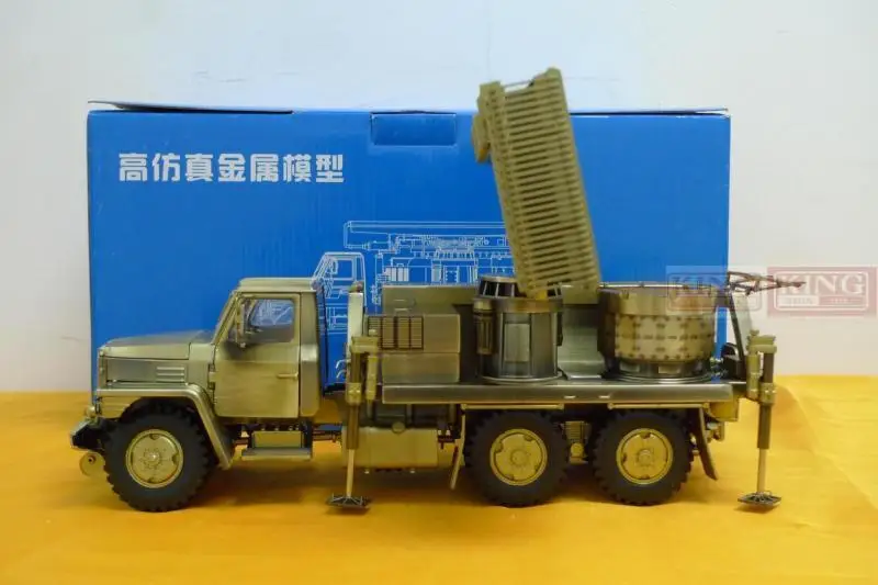 Восточная модель кроссовера red Dong Fang Hong LT665 6*6 радиолокатора пневматической