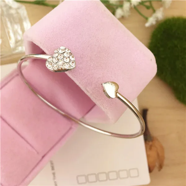 3207069696_717620194