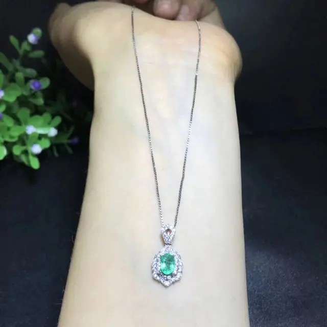 

Qi Xuan_Fashion Jewelry_Colombian Green Stone Fashion Necklaces_S925 Solid Silver Pendant Necklaces_Factory Directly Sales