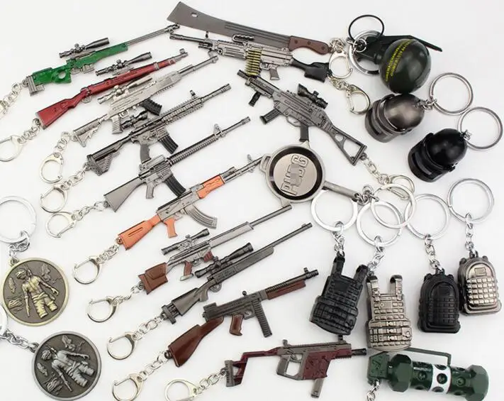 

PLAYERUNKNOWN'S BATTLEGROUNDS Cosplay Costume Keychain Gun Helmet Backpack Pan Metal Model Key Chain PUBG Action Toy Figures