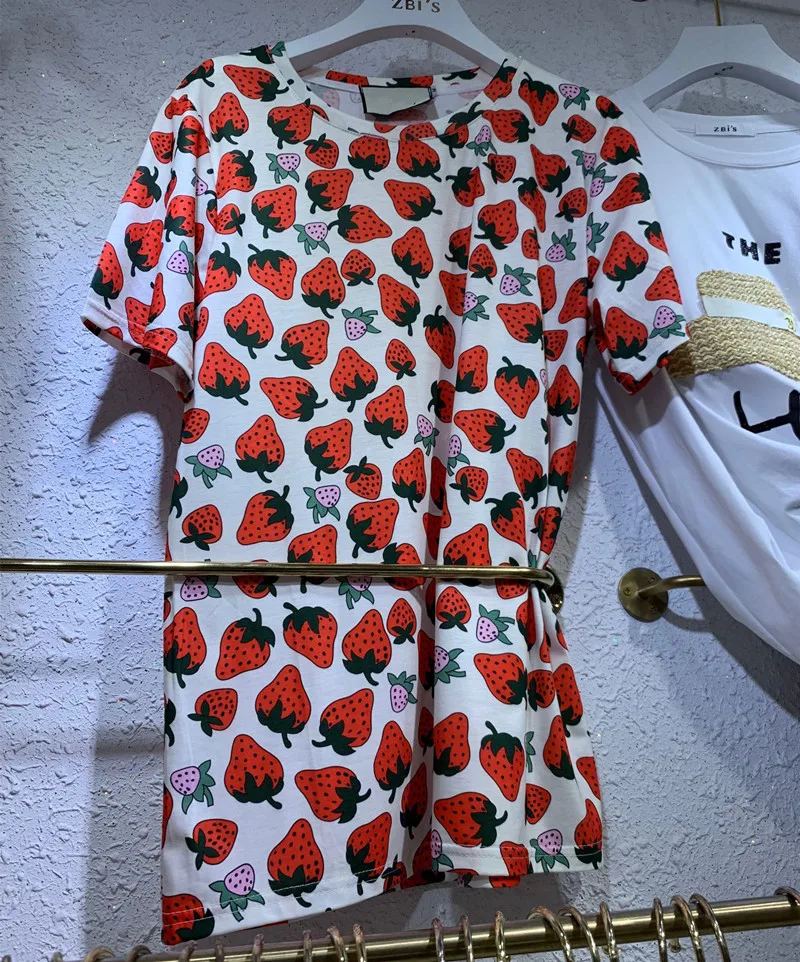 

New Strawberry Printed T-shirt in Summer of 2019