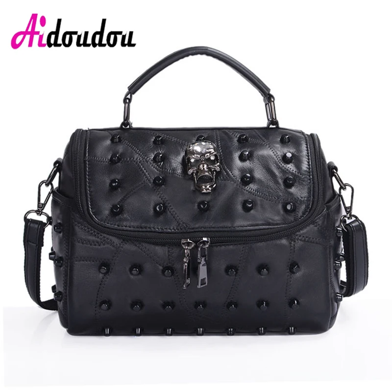 

AIDOUDOU 2017 High Quality Sheepskin+PU Leather Crossbody Bag Women Fashion Messenger Bags Small Black Rivet skull Shoulder Bag
