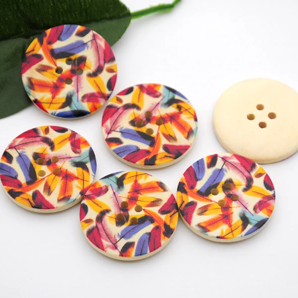

100pcs/lot 30mm fancy big 4-hole natural round wood buttons painitng colors with leaf design MM-023
