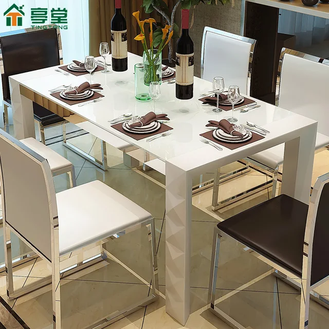 Moderno pequeño apartamento minimalista pintura blanca rectangular mesa de comedor cristal mesa de comedor y cuatro.jpg 640x640.jpg Mesas de comedor minimalistas