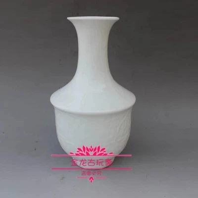 

Jingdezhen antique porcelain ivory white vase decoration