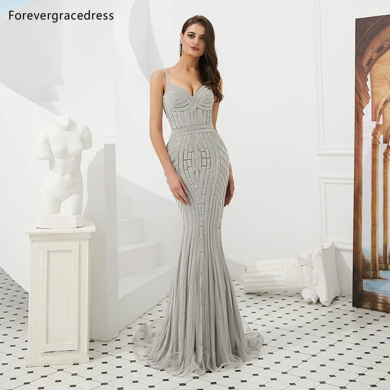 Женское вечернее платье на тонких бретельках Forevergracedress серебристое с бисером