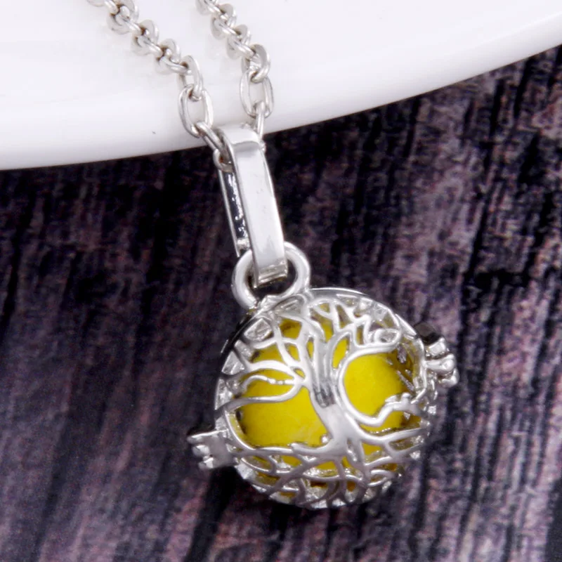 

Silver Charm Necklace Tree Of Life Popcorn Chain Jewelry Women Locket Necklace Aromatherapy Essential Oil Diffusing Necklaces