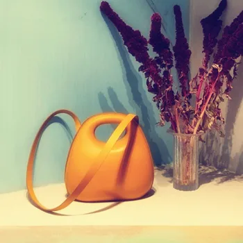 

Fashionable shell type bright colored lady handbag, 2018 super hot egg bag round bag lady shoulder bag free mail