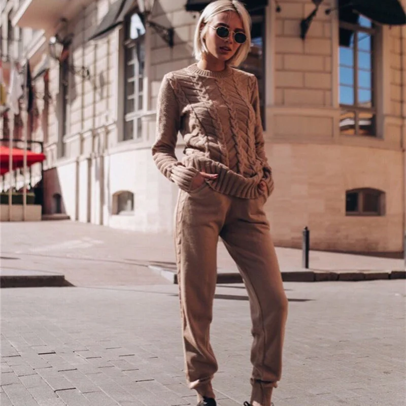 

2019 New winter tracksuit women Turtleneck Knitted sweatshirt Fashion Women clothing 2 Piece set long sleeve Knit Sporting suit