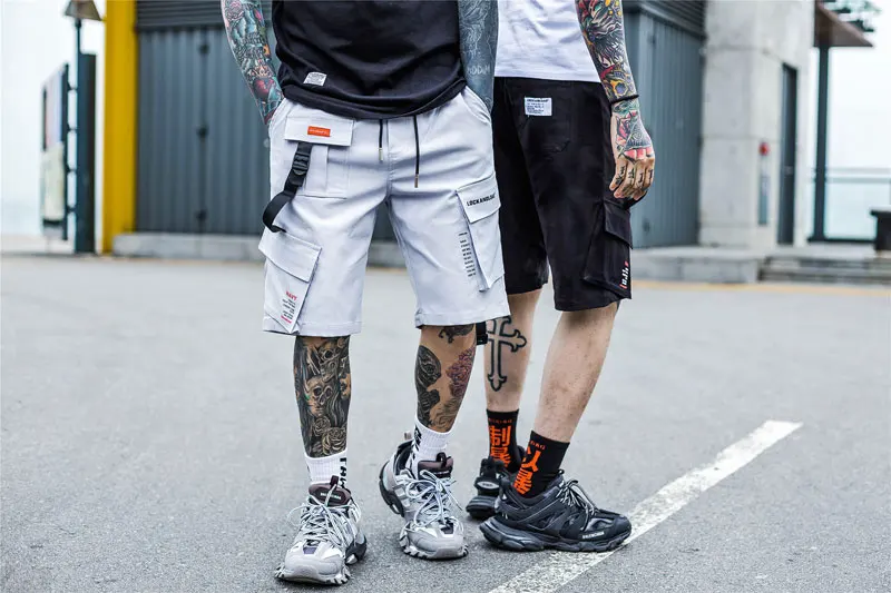 Multi Pockets Cargo Baggy Shorts 1