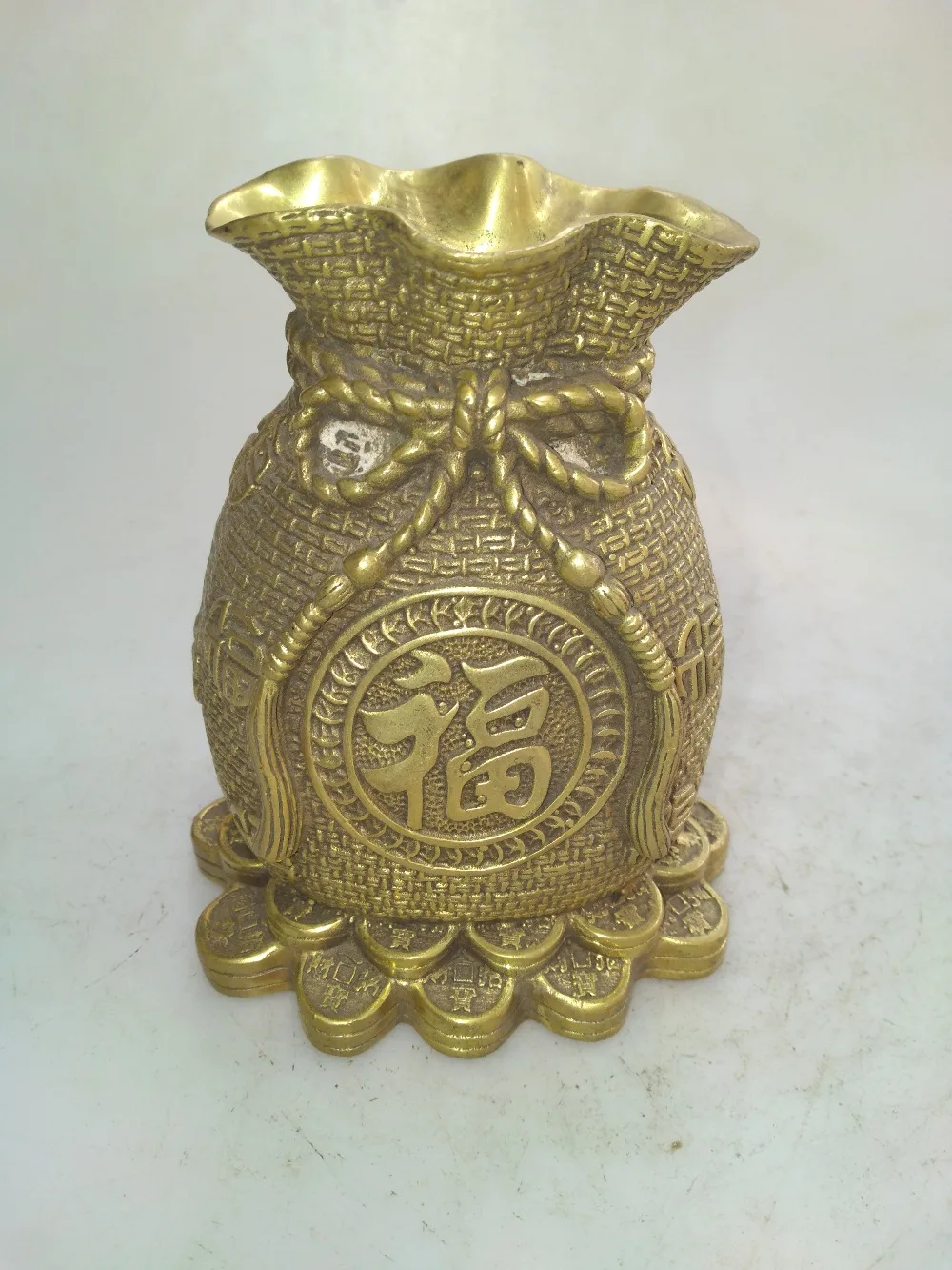 

SNS 2018newOriental Asian antique bronze carved purse household decoration collection decoration, gathering wealth, good luck