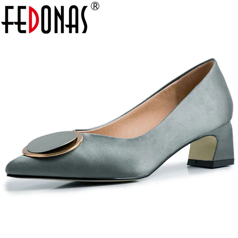 

FEDONAS 2020 Spring Summer New Sardine Cloth Basic Women Pumps Classic Pointed Toe Female High Heels Wedding Prom Shoes Woman