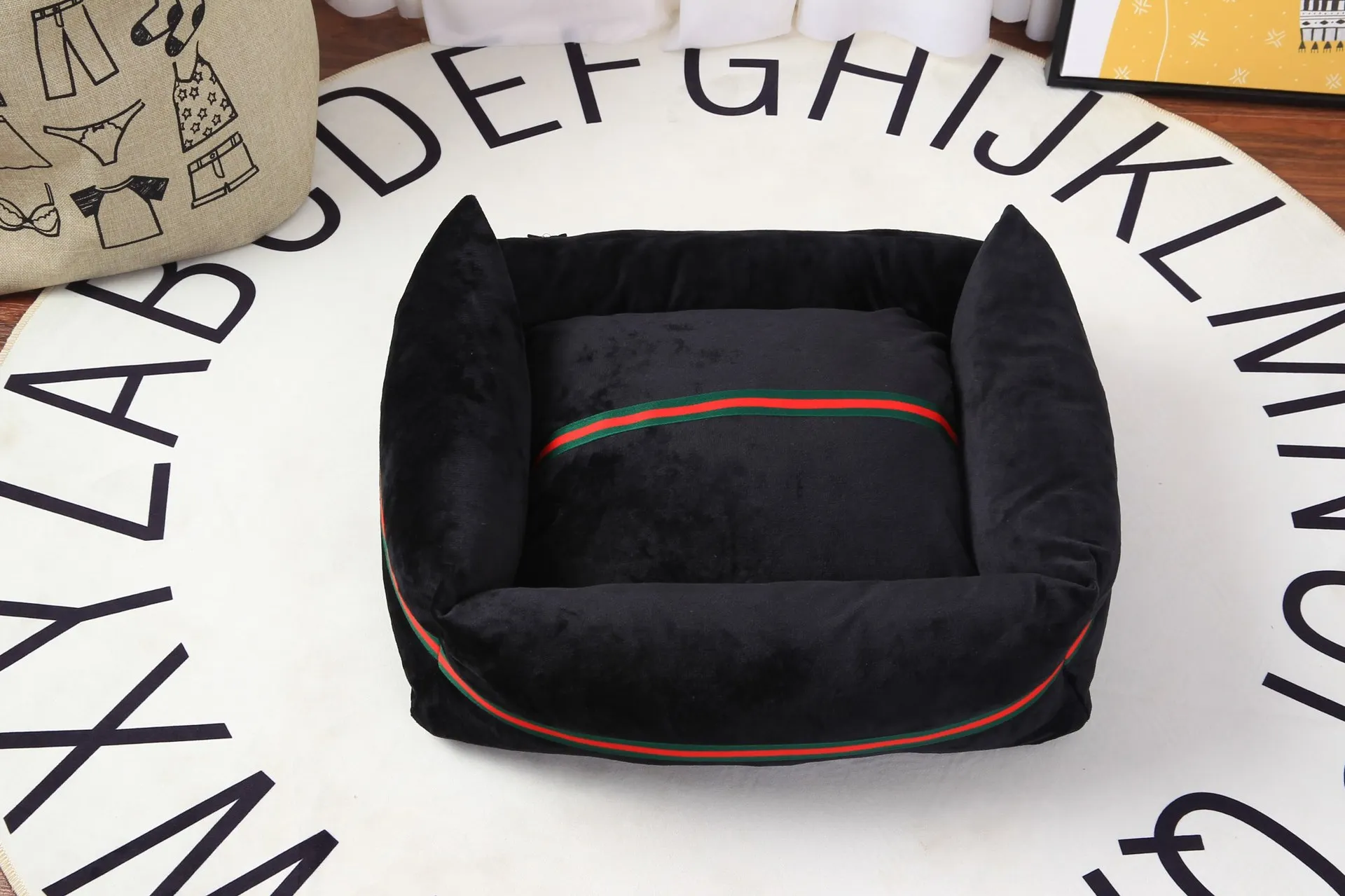 High Quality Luxury Pet Bed Cat Mat Large Dog Bed Sofa Cozy Dog House Cama Puppy Teddy Nest Sleep Cushion Warm Kennel 4 Size High Quality Luxury Pet Bed Cat Mat Large Dog Bed Sofa Cozy Dog House Cama Puppy Teddy Nest Sleep Cushion Warm Kennel 4 Size