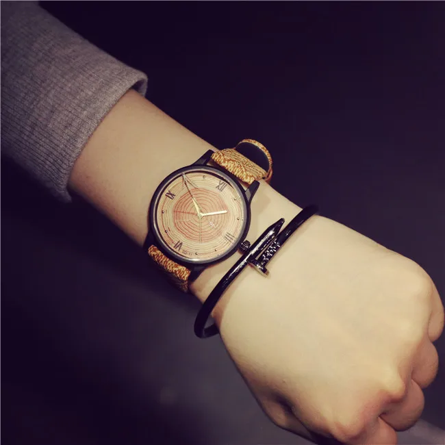 Новые деревянные женские часы Ретро Повседневная Марка feifan винтажные кожаные кварцевые часы женские модные простые деревянные часы черного цвета - Цвет: Коричневый