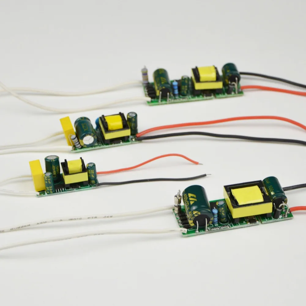 Плата адаптера питания 300 мА Изолированная мощность 1-3 Вт 4-7 Вт 8-12 Вт 12-18 Вт 18-25 Вт Светодиодный драйвер постоянного тока переменного тока 110-220 В