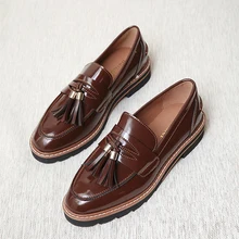 Европейский бренд туфли Rihanna металлической бахромой оксфорды Туфли без каблуков Женская резьба с перфорацией типа «броги» Повседневные Лоферы для вождения, на толстой подошве; Мокасины