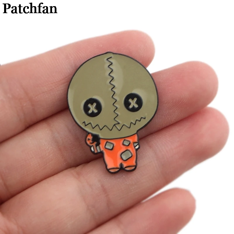 20 шт./партия Patchfan трюк или лечение Хэллоуин цинк значки в виде галстука рюкзак одежда броши для мужчин и женщин Декоративные значки медаль A2250