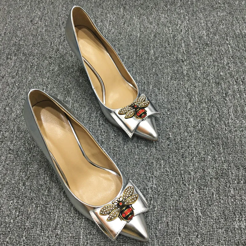 Красивые женские туфли-лодочки на высоком тонком каблуке 8,5 см; туфли на низком каблуке; женская свадебная обувь с бабочкой