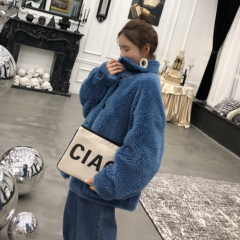 Top Women Wool Coats 2018 Fashion Winter Lambs Fur Loose Big Code 100%Wool  Overcoat   Fur Multiple Colors 2