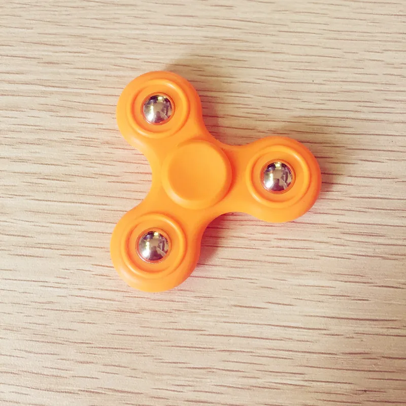 Новый Tri-блесны Непоседа игрушки ручной Spinner инъекции Формованных Нержавеющая сталь мяч figit Спиннеры анти-стресс EDC СДВГ Игрушечные лошадки