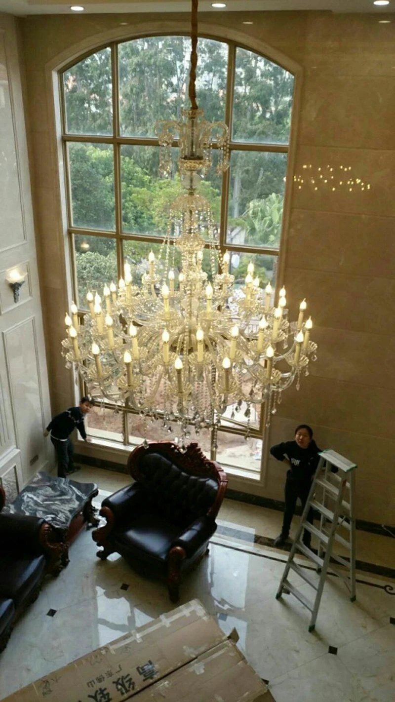 Рисунок 6 - Большая 30-ламповая церковная люстра