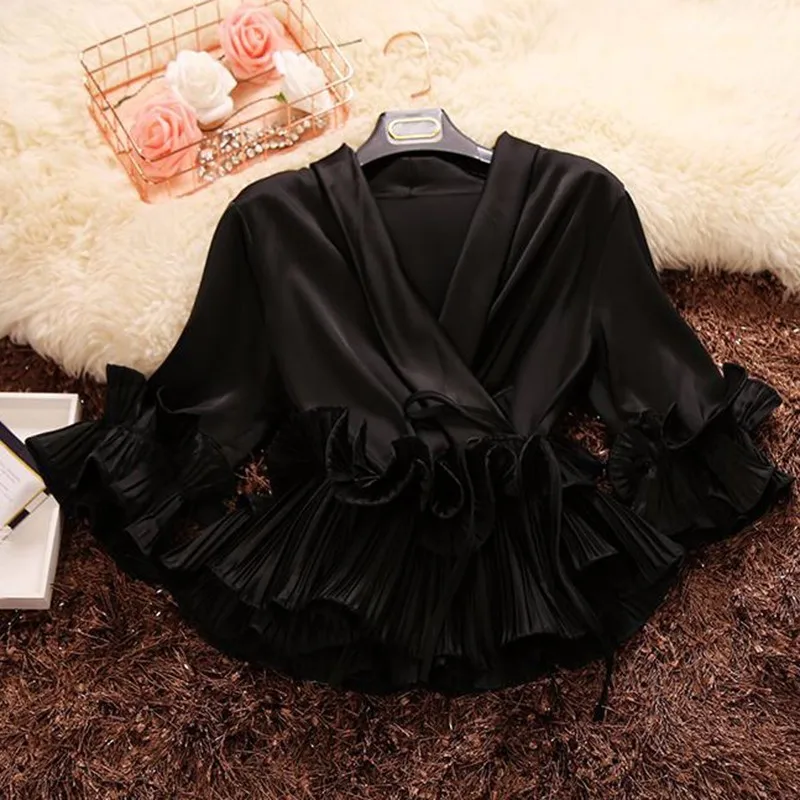 CHICEVER Pleated Ruffles Women's Blouse V Neck Three Quarter Butterfly Sleeve Short Summer Tops For Women 2018 OL Style Fashion