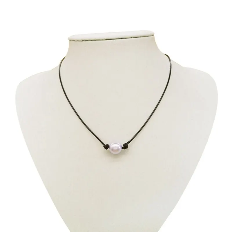 

Free Shipping Chic Single Cultured Pearl Necklace Imitation Pearls Choker Necklace Black Leather Cord Jewelry Wholesale