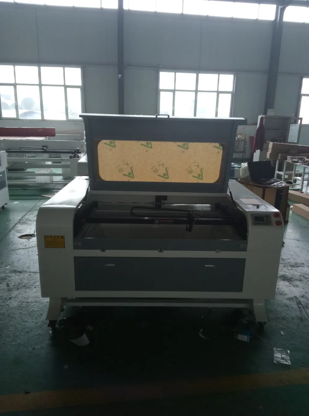 

1390 100w wood co2 laser cutting machine