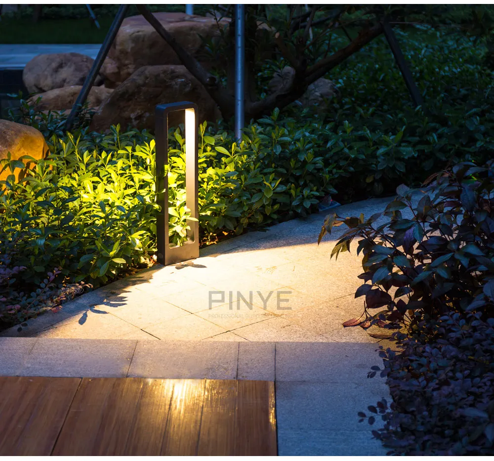 Single door lawn light2