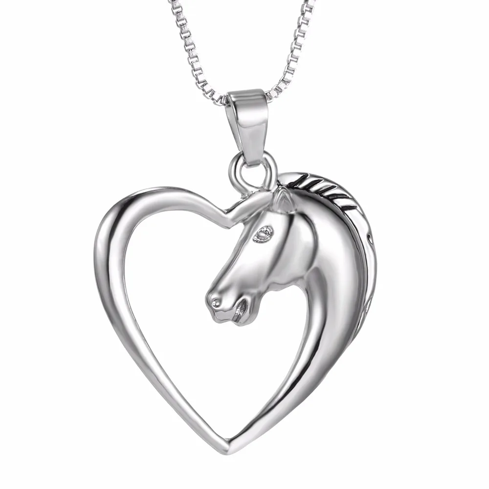 

Fashion Charm Hollow Out Plated White K Animal Horse in Heart Pendant for Women Girls Elegant Christmas Birthday Jewelry Gift