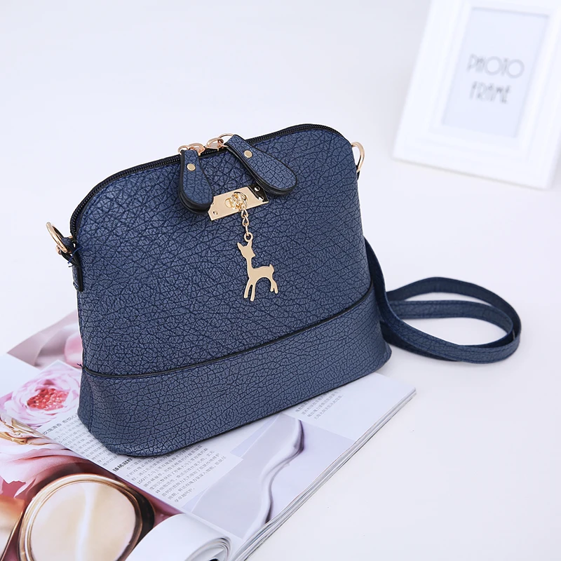 Pen skulder & crossbody veske med rådyranheng Gavemarked Pen skulder & crossbody veske med rådyranheng Gavemarked