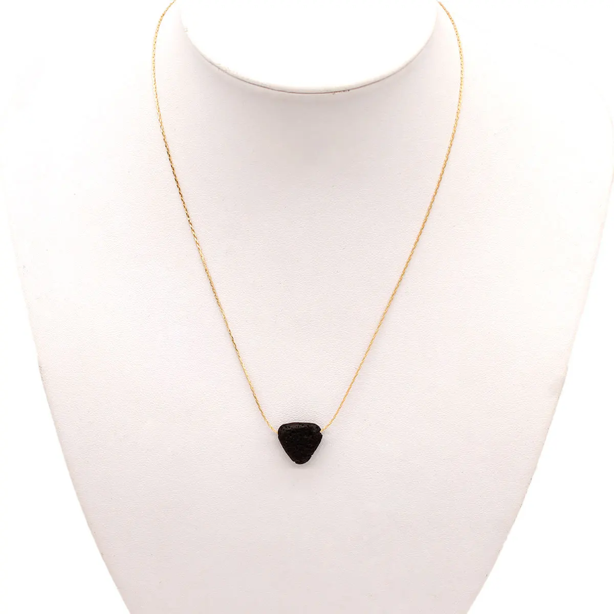 

2019 Fashion Black Heart Long Chain Pendant Necklace Women Gold Silver Lava Stone Clavicle Statement Necklace Jewelry