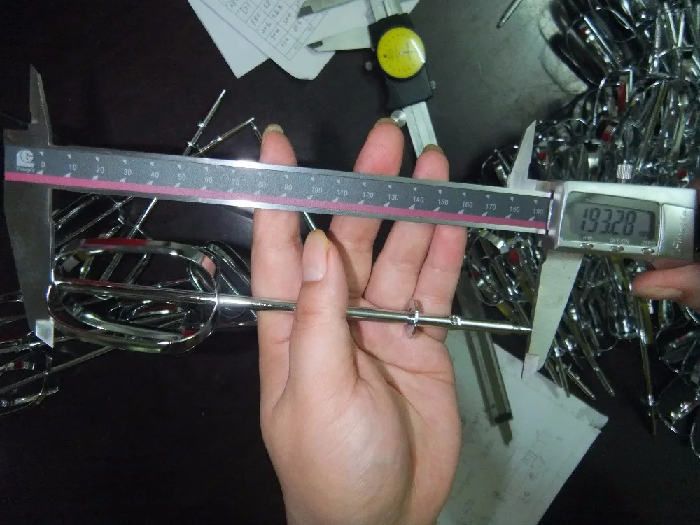 Яичным белком stick(проволочный венчик) подходит для ручной и детали месильной машины