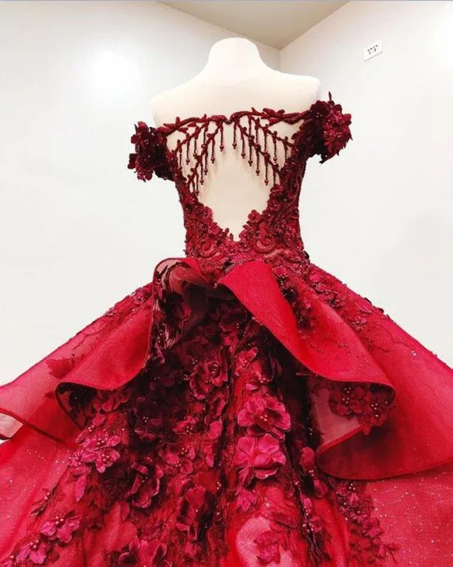 Шикарная напольная Длина платье королевы выпускного вечера бордовый Удивительный цветок Наплечная аппликация для женской футболки Вечерние Платья vestidos