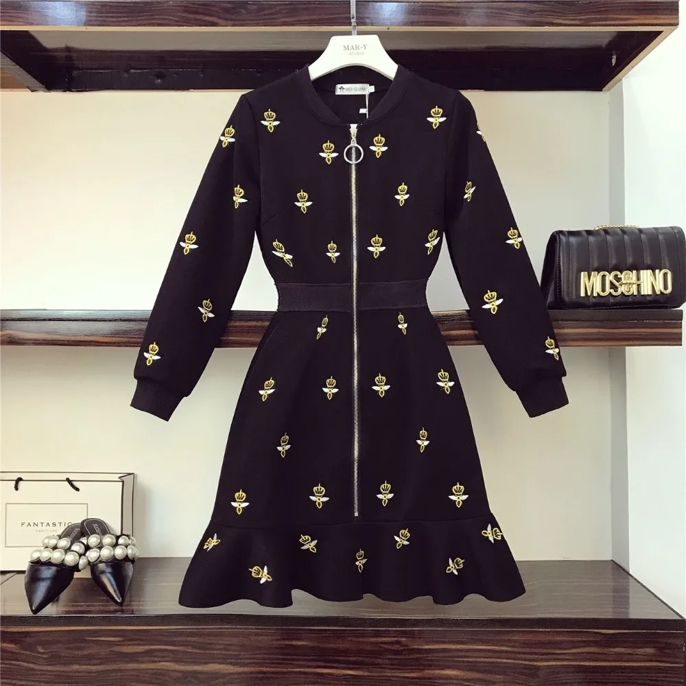 

Amolapha Women Chic V Neck Embroidery Bee Pattern Zipper Full Sleeve Dresses Vestidos