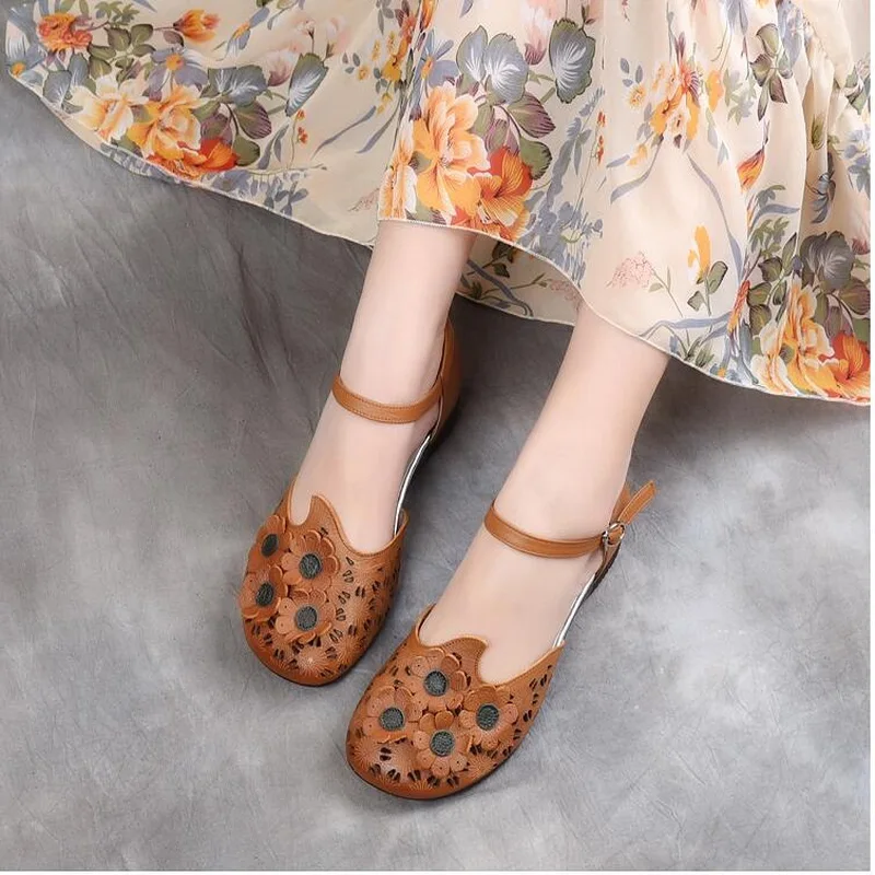 

RUSHIMAN Summer Shoes Flowers Hollow Genuine Cow Leather Soft Outsole Closed Toe Sandals Casual Flat Women Shoes New Fashion buc
