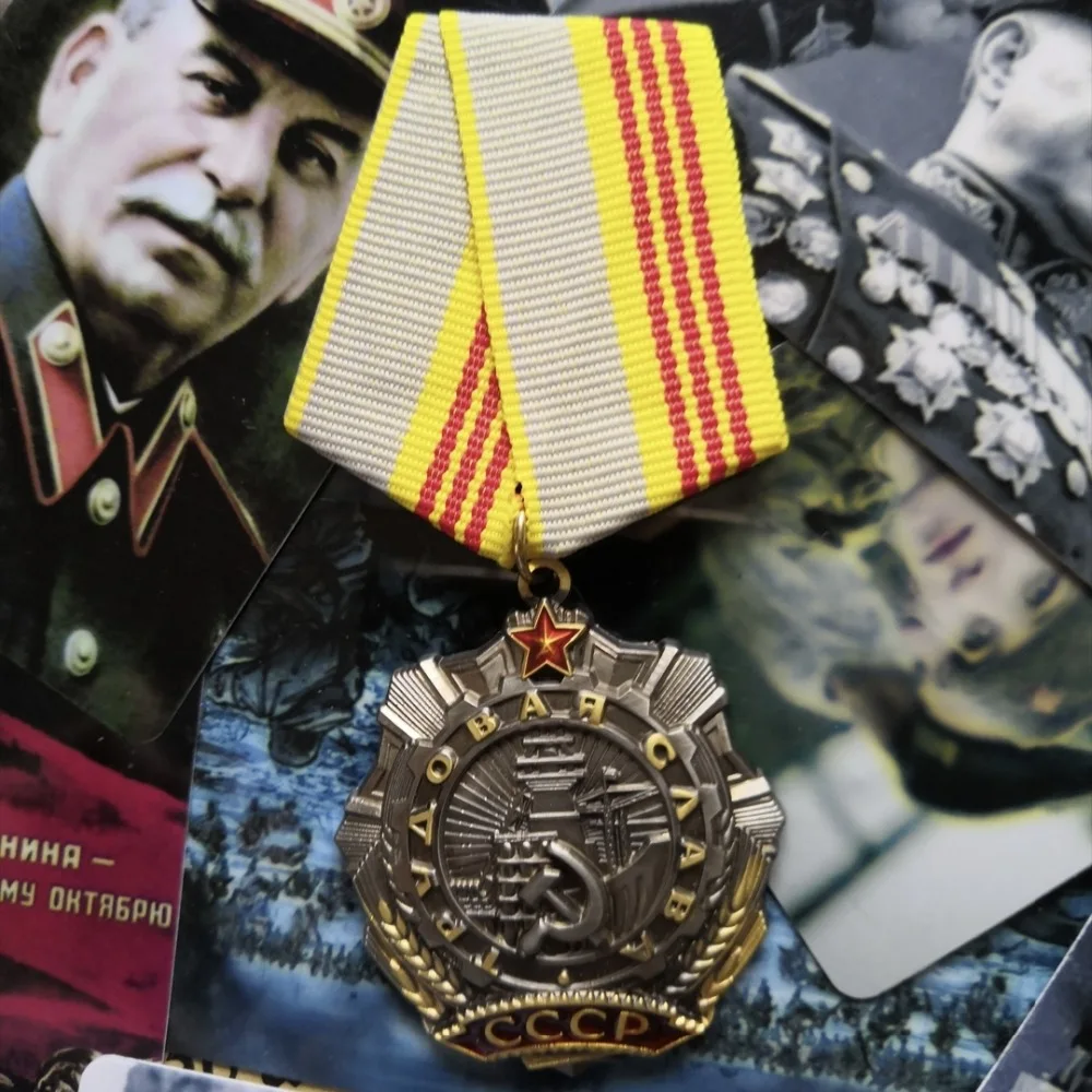 

Top quality WW2 WWII RUSSIAN SOVIET Badge 3rd ORDER OF Labour Glory Medal Honor pin brooch offer drop ship
