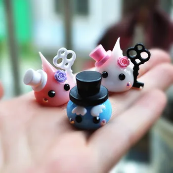 

cartoon key teardrop silicone charms necklace pendant for DIY keychain accessory mixed 12pcs(it is soft) 18mm