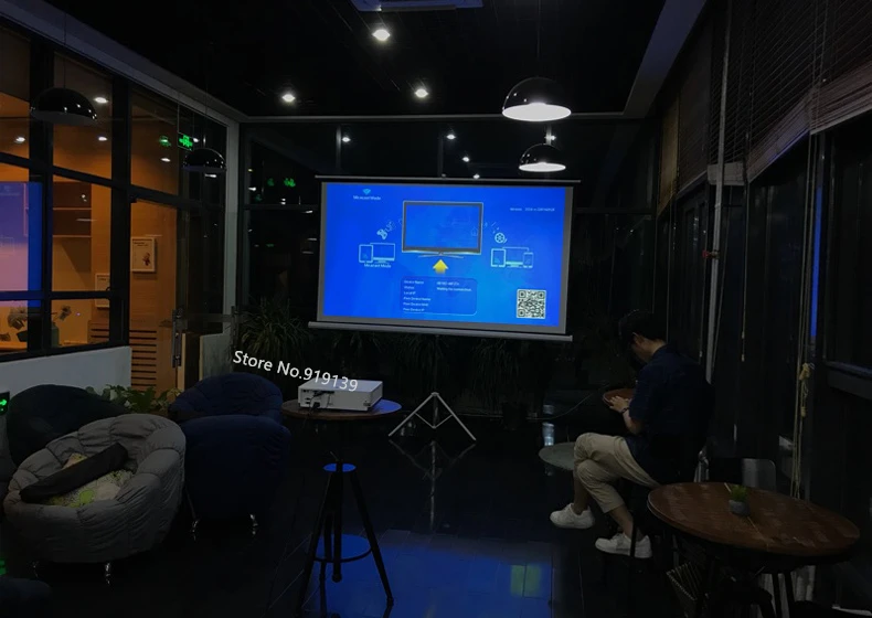 100inch 4x3 tripod projection screen title pic 26