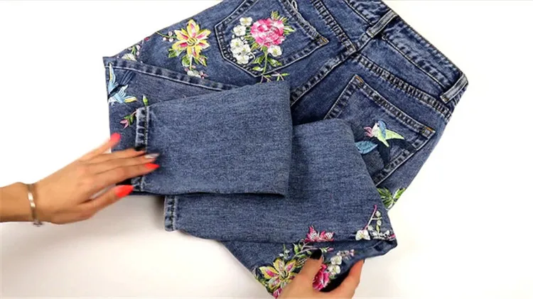 2018 Women's Three-dimensional 3D Heavy Bird Flower Embroidery High waist Slim Straight jeans Large yards (15)