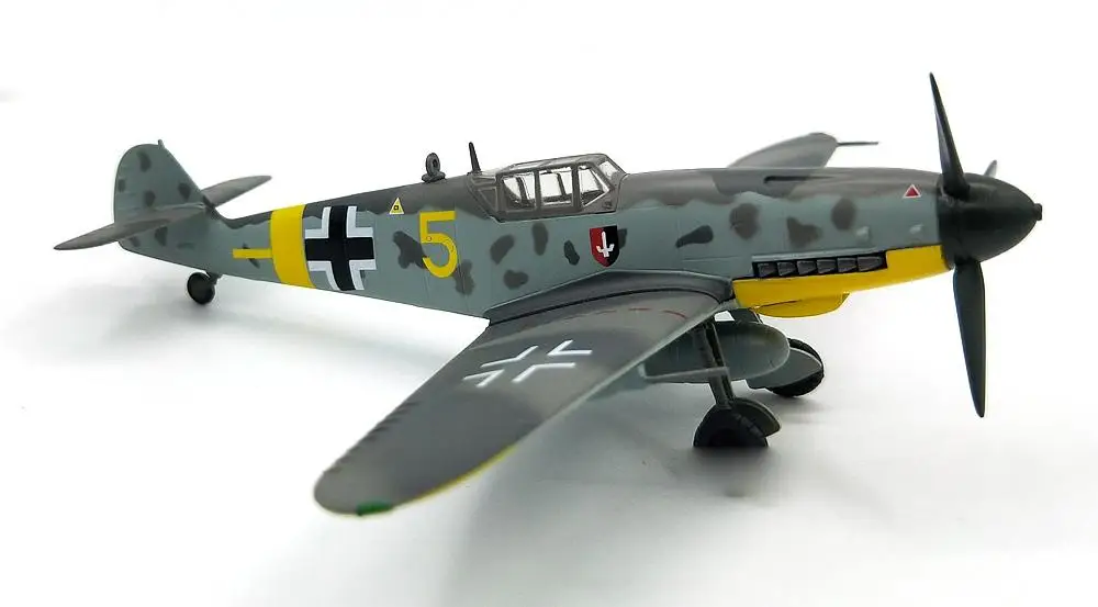 WWII German BF109G-2 VI./JG52 1942 Россия 1/72 самолет easy model