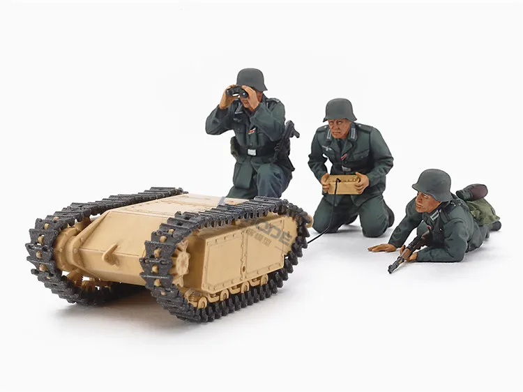 Сборочный комплект модели солдата 1:35 немецкая команда пионеров Assault и Goliath Tamiya 35357